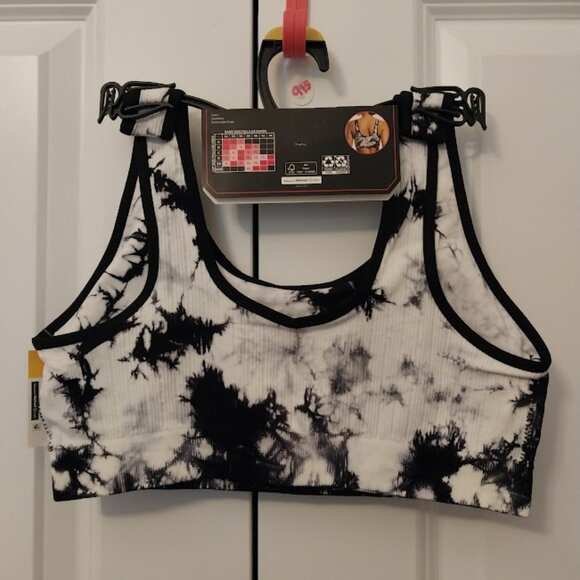 No Boundaries Cami Seamless Sports Bra - Picture 10 of 13